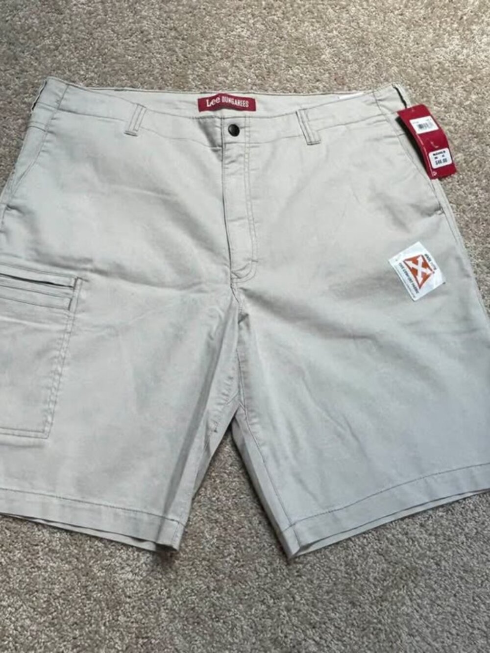 NWT - Lee Dungarees Cargo Shorts (size 40)